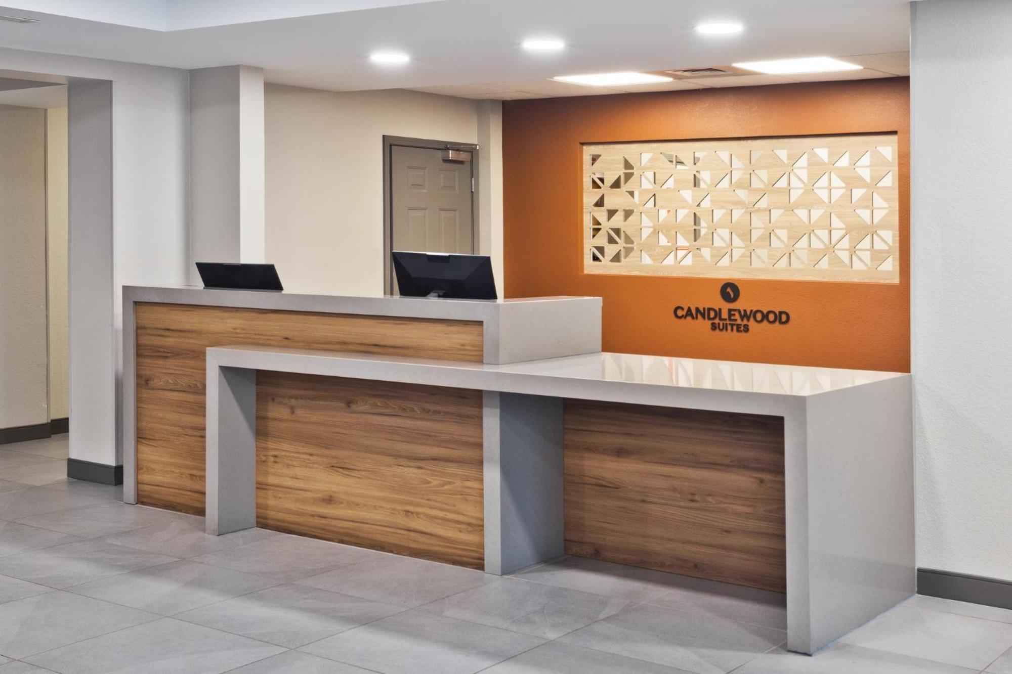 Candlewood Suites Eastchase Park By Ihg Montgomery Exterior foto